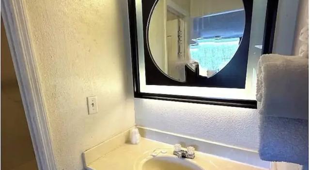Economy Zimmer Virginian Motel