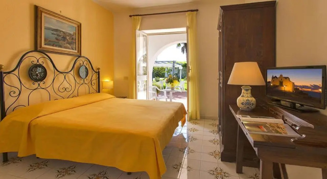 Двухместный номер Standard с балконом Hotel Belsole