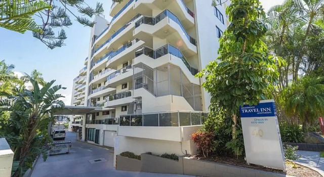 Апартаменты Broadbeach Travel Inn Apartments