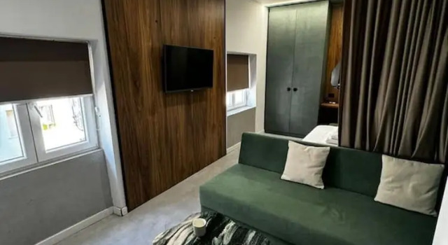 Warm Corner Studio Central Comfort, Забронировать Апартаменты/квартира Отели области Тираны с парковкой, Парковка