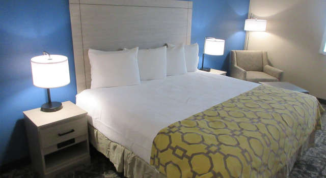 Четырёхместный люкс c 1 комнатой Best Western Decatur Inn