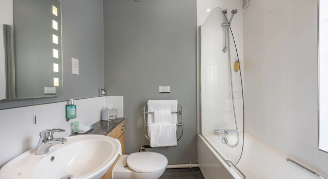 Двухместный номер Classic The Swan Hotel, Stafford, Staffordshire - The Coaching Inn Group