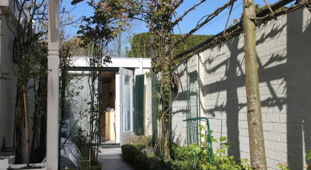 Studio Near Heiloo Woods and Egmond Beach, Rezervasyon Tatil Evi  
