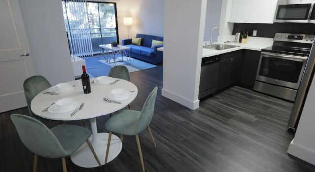 Hollywood Ace Residences