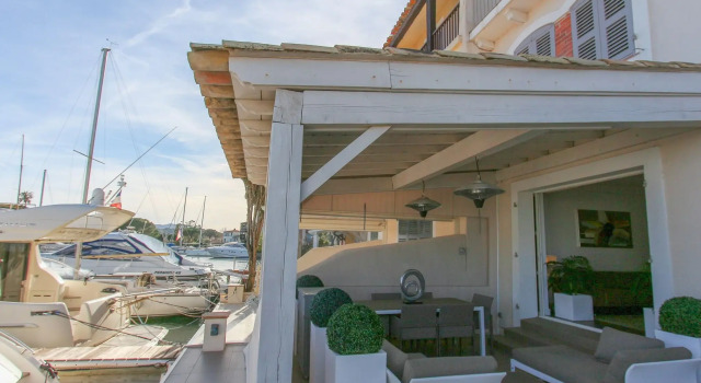 Spacious holiday home in Port Grimaud with hot tub