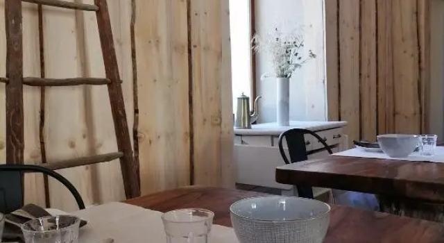Auberge Buissonniere, Rezerwuj Hostel Gresse-en-Vercors Isère