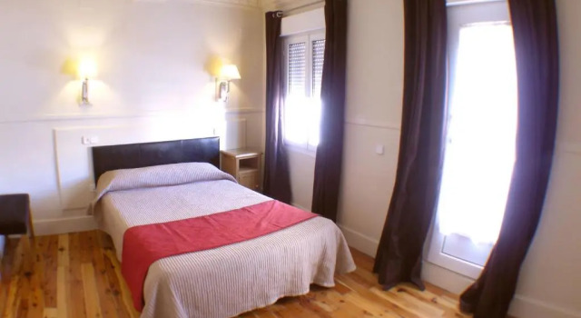Люкс Hostal Canovas