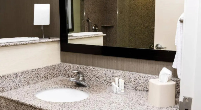Номер Standard Courtyard by Marriott Lafayette