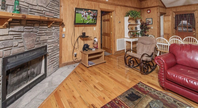 Grandpas Getaway by Eagles Ridge Resort