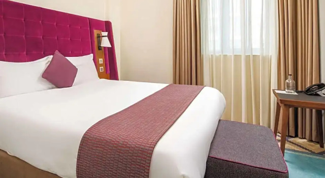 Двухместный номер Standard Mercure London Bankside