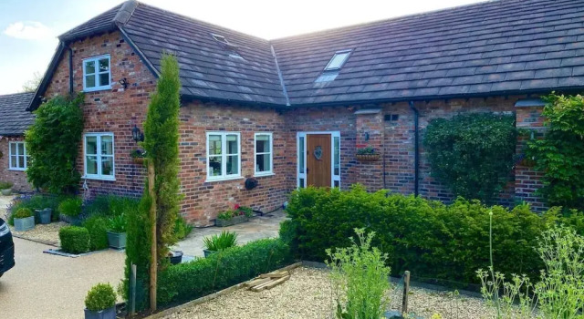 Luxury Accom With Pool Henbury Macclesfield, Rezervovat Hotel Macclesfield Cheshire