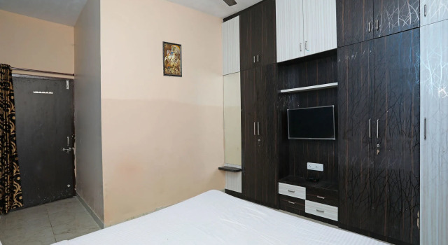 OYO 10094 Home Elegant Stay Hiran Magri, Забронировать Отель Отели штата Раджастхана с парковкой, Парковка