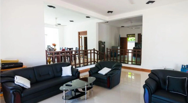 Minuri Villa