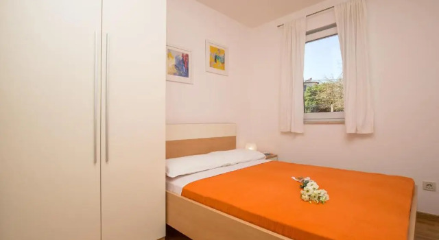 Апартаменты Comfortable Apartment Laura Lapad with garage