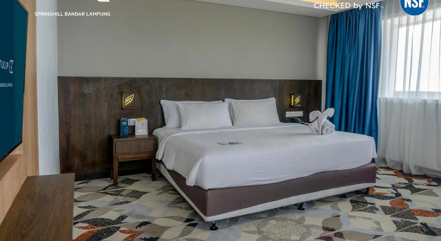 Номер Executive Golden Tulip Springhill Lampung