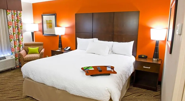 Двухместный номер Deluxe Hampton Inn Evansville Airport