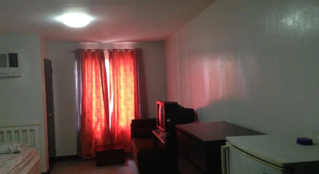 Urban Deca Homes Condominium
