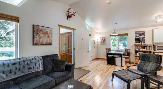Mt. Baker Lodging Cabin 60 – Hot Tub, Wifi, Sleeps 2! by Mbl, Prenota Hotel Hotel SPA a Warnick, SPA