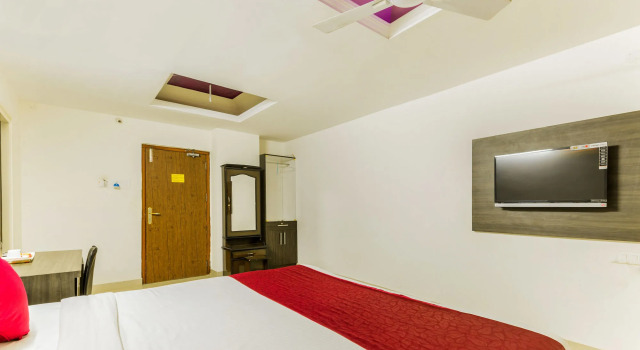 Queens Court, Rezerwuj Hotel Hajdarabad 