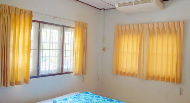Бунгало Economy с балконом Sichang Shine Khao Resort