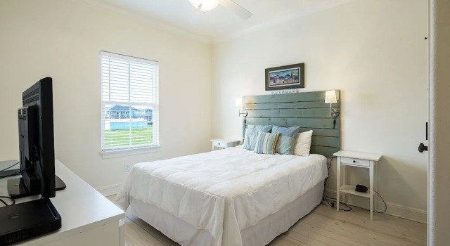 The Mermaid Lounge by RedAwning, Book Hotel Bolivar Peninsula Houston