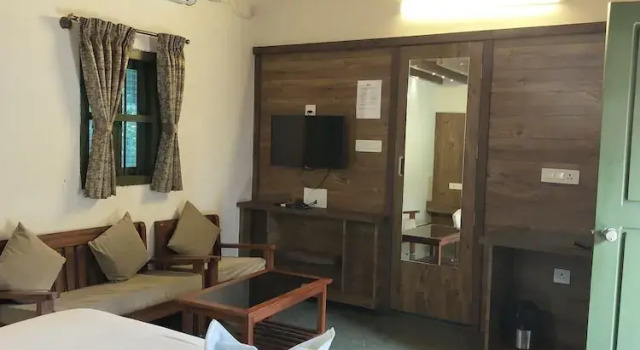 Четырёхместный семейный номер Standard Gavadana Resort Coorg