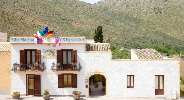 Alba Marina Bed & Breakfast