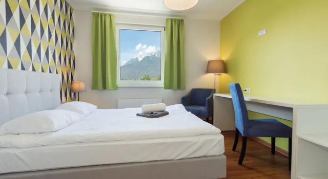 Двухместный номер Deluxe с видом на горы Hostel Marmota