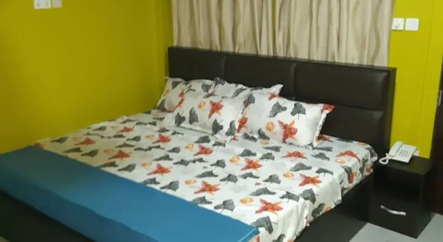 Номер Comfort Julbert Plaza Hotel