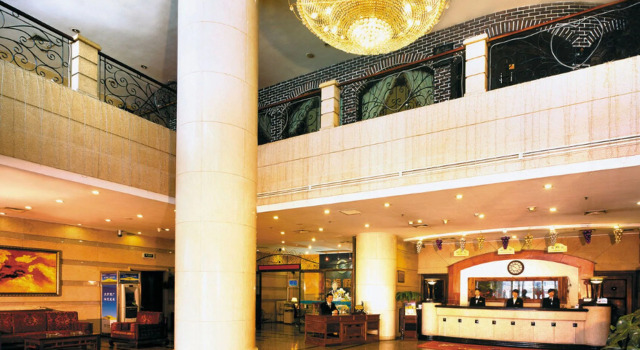 Dalian Zhongshan Hotel, Rezerwuj Hotel Zhongshan District 