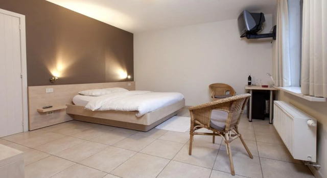 Hotel Hof Ter Lepelem, Забронировать Отель Отели Западной Фландрия 3 звезды, 3*