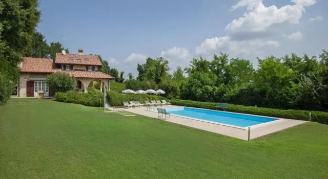 Villa Gasco With Pool, Prenota Villa Hotel a Veneto con piscina, Piscina