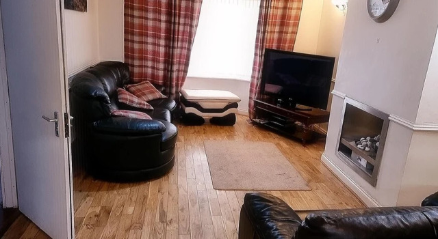Captivating 3-bed in Wednesbury, Free Parking, Забронировать Апартаменты/квартира Апартаменты Уэст-Мидлендс, Апартаменты/квартира