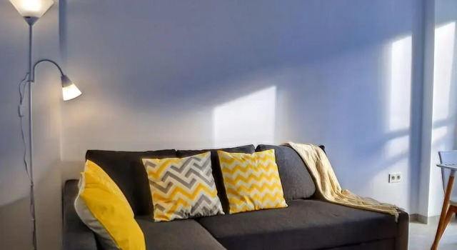 Апартаменты Cosy Apartment With Balcony