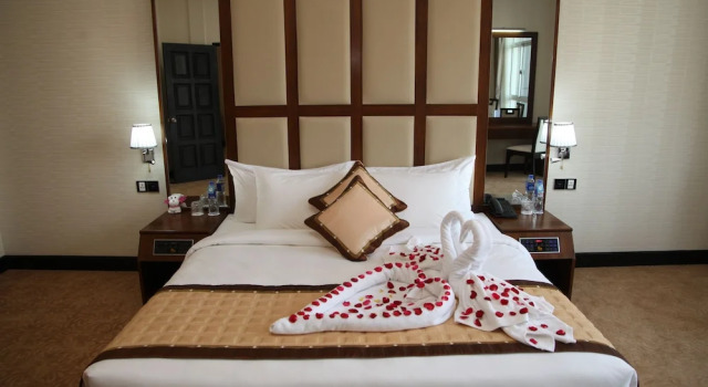 Номер Deluxe Mingalar Thiri Hotel