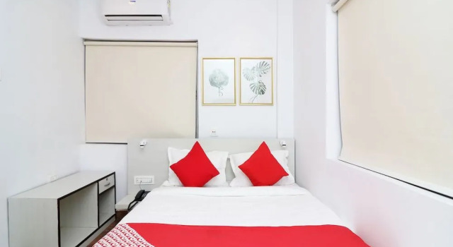 OYO Flagship 16802 Transit Express - Kalikapur, Prenota Hotel Calcutta 