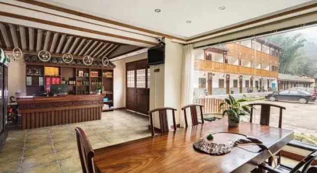 Floral Hotel·Baofeng Nanshe hotel (National Forest Park Baofeng Lake Branch), Забронировать Отель Бизнес-отели Чжанцзяцзе, 4* 5*