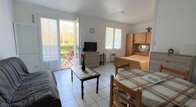 Appartement Cambo-les-Bains, 2 pièces, 3 personnes - FR-1-495-88, Prenota Appartamento Hotel a Aquitania con parcheggio, Parcheggio