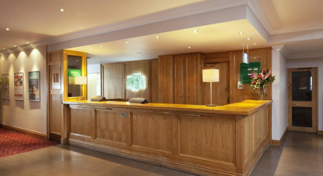Holiday Inn Stoke on Trent, Varaa Hotelli All inclusive -hotellit kohteessa Merseyside, All Inclusive