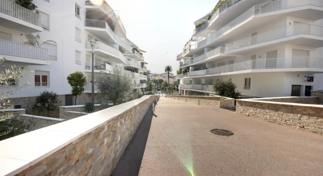 Apartment With 2 Bedrooms in Cannes, With Wonderful City View, Furnish