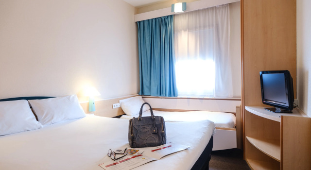 Ibis Madrid Alcorcon Tresaguas, Забронировать Отель Алькоркон Провинция Мадрид, рядом с Парк Лос-Кастильос