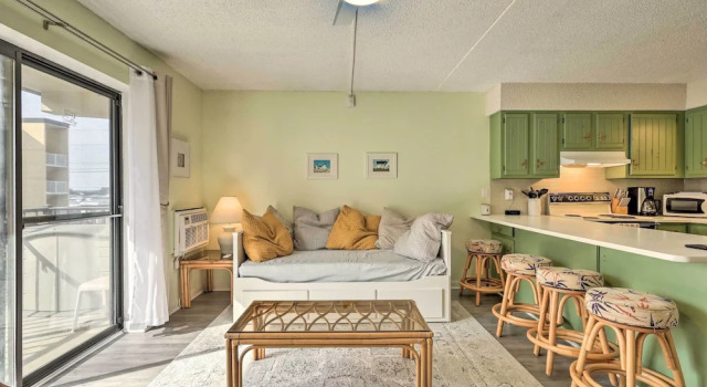 Апартаменты Steps to Ocean City Beach! Couples Retreat