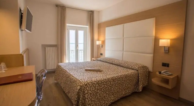 Двухместный номер Standard с видом на озеро Hotel Europa