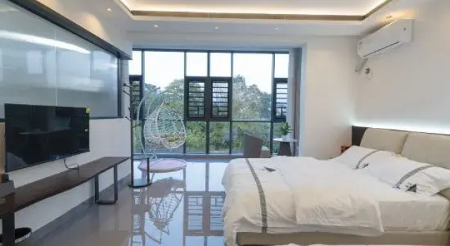Xingyi Wanfenglin Wuq Homestay, Varaa Hotelli Xingyi Guizhou