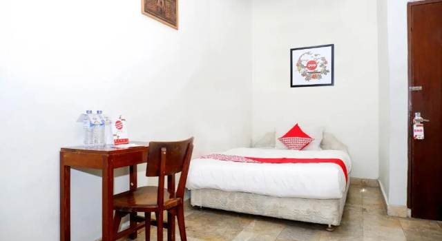Номер Standard OYO 1196 Hotel Pura Puspa Rosa