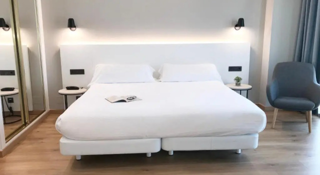 Семейный номер Standard с видом на море Hotel Príncipe de Asturias