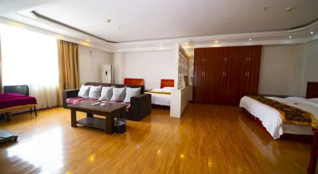 Люкс Deluxe Xinxin Business Hotel