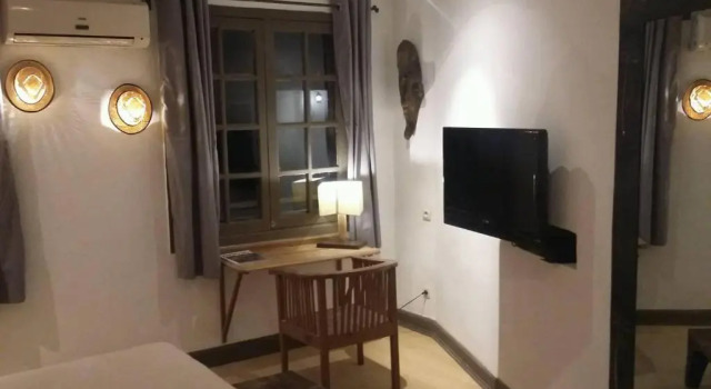 Люкс Hôtel Restaurant La Ribaudière