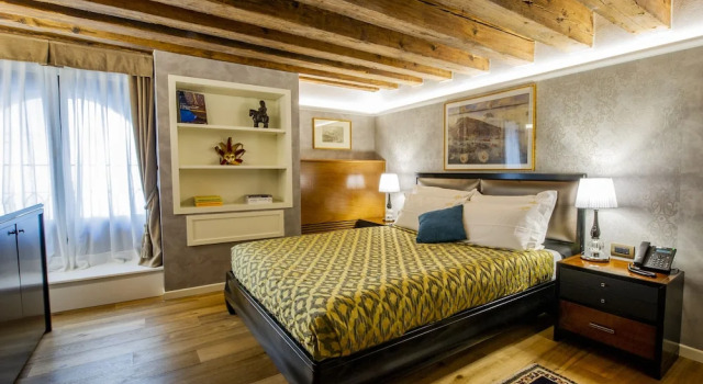 Двухместный номер Standard с видом на канал EGO Residence Venice