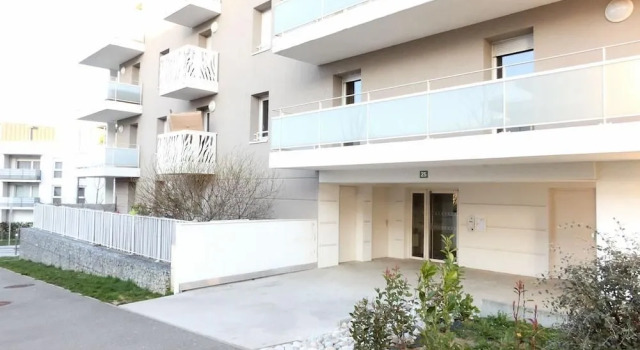 Luxury Apartment, Забронировать Апартаменты/квартира Сейно Озеро Анси